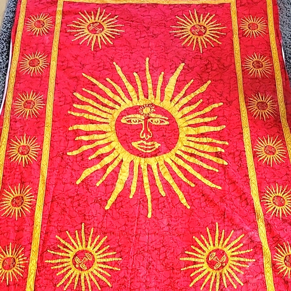 Sun tapestry